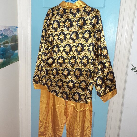 GOLDEN YELLOW & BLACK ROYALTY PAJAMA SET- NWOT - Picture 3 of 7